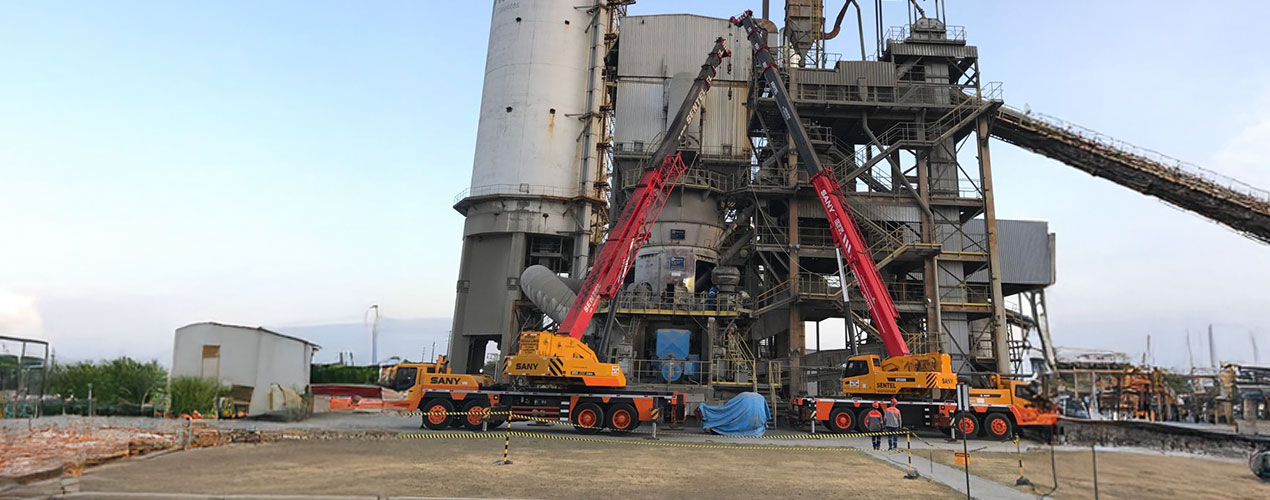 Movimentação, Içamento de Cargas Pesadas, Transporte de Máquinas e Cargas Especiais.